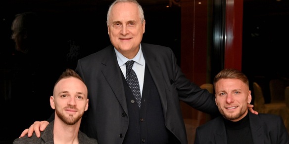 Cena Lazio, assenti Luis Alberto e Zaccagni. Pedro e Radu scatenati