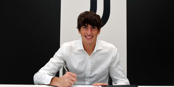 Serie C, Barbieri rinnova con la Juventus Next Gen: accordo fino al 2026