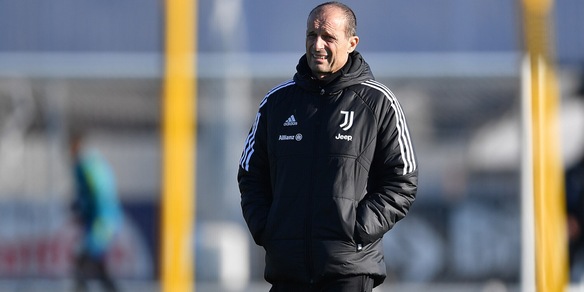Allegri in campo, solo contro tutto: la Juve sulle sue spalle
