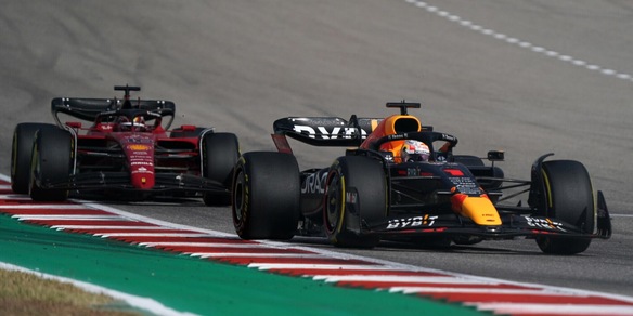 F1, Red Bull: auguri di Natale con frecciatina a Ferrari e Mercedes