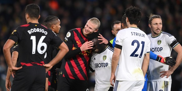 Premier League, show di Haaland: colpo City a Leeds