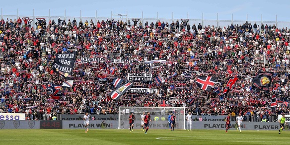 Cagliari, arriva il Daspo per 22 tifosi