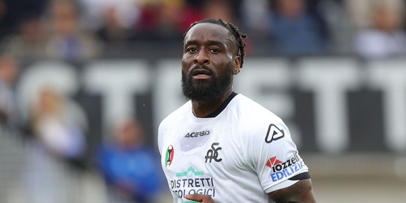 Spezia, rinnovo triennale con Nzola: la frase del bomber dopo la firma