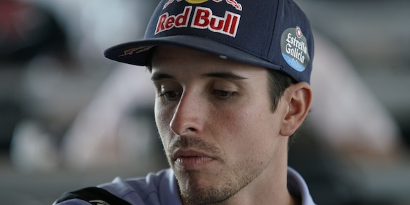 MotoGP, infortunio Alex Marquez in India: diverse fratture alle costole dopo la caduta