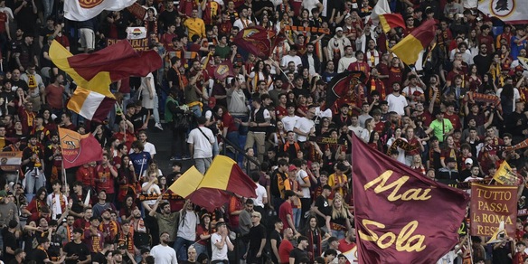 Roma, 500 tifosi a Torino nonostante la trasferta vietata: il motivo