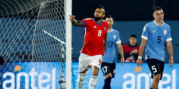 Vidal insulta tutti: "Sampaoli e Ten Hag? I calvi sono..."