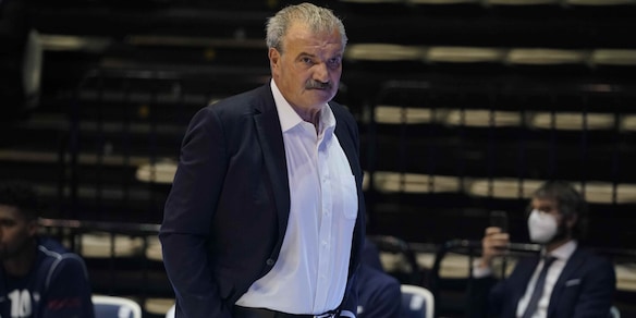 Cantù, che sorpresa: è ufficiale l'esonero di Sacchetti