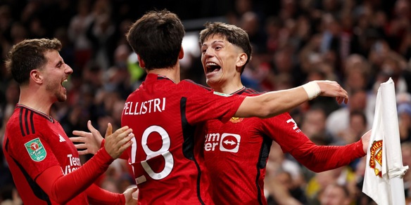 Carabao Cup: Manchester United agli ottavi, avanti il Port Vale di Robbie Williams