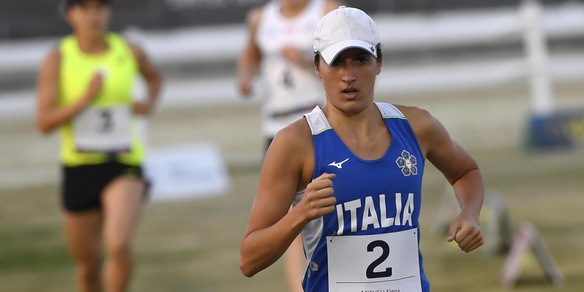 I benefici dell'acqua per lo sport in un convegno con Micheli e La Torre