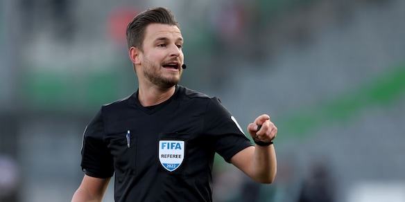 Arbitri Conference, per Fiorentina-Ferencvaros c'è il tedesco Schlager