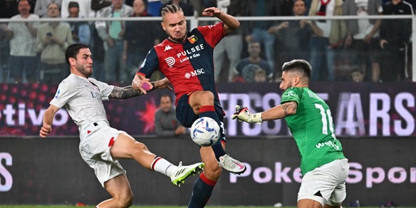 Genoa-Milan, espulsi i due portieri: Giroud va tra i pali e salva il risultato