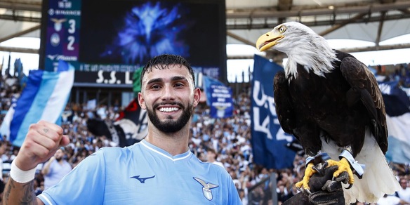 Lazio, Castellanos nuovo idolo. E sui social fa il leader…