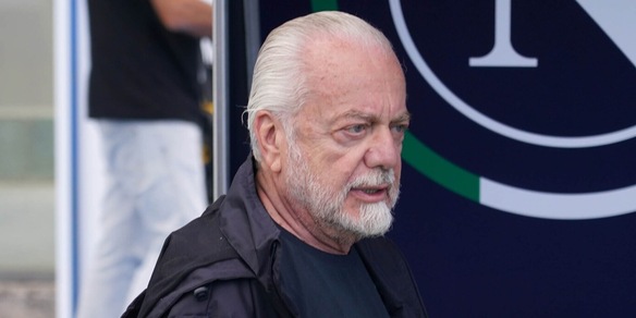 De Laurentiis show sulla Supercoppa: "Deficiente chi vuole andare in Arabia!"