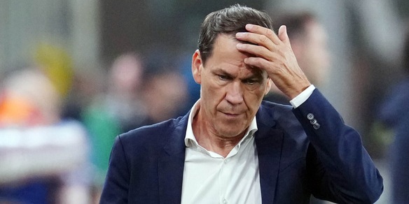 Napoli, Conte si tira fuori. Ma Garcia resta in bilico