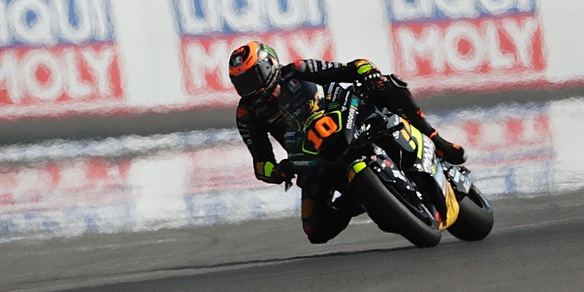 MotoGP, Marini propone: "Per le penalità usiamo cartellini gialli e rossi"