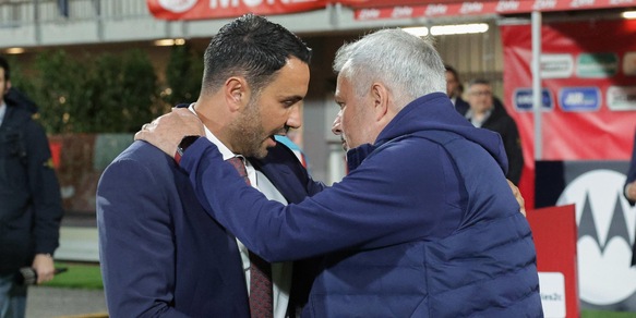 Retroscena Mourinho: il gesto prima della stretta di mano con Palladino