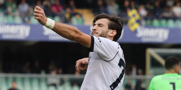 Napoli, tutti pazzi per la nuova esultanza di Kvaratskhelia