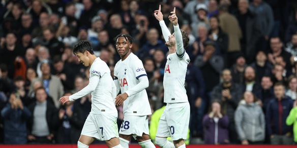 Premier League, il Tottenham batte il Fulham 2-0 e vola in testa
