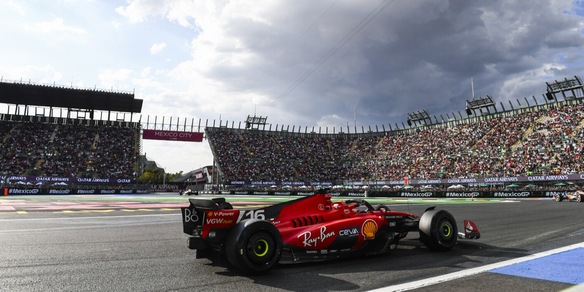 F1 Messico, Norris e Leclerc inseguono Verstappen in FP2