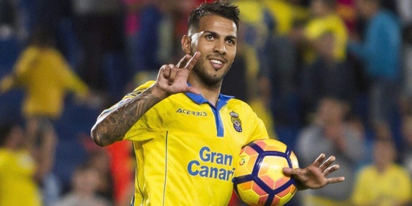 Viera smette di giocare a calcio per stare accanto alla moglie malata