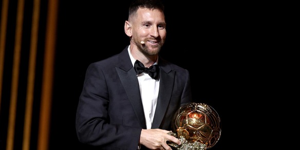 Messi, giorno da dios: è il Pallone universale