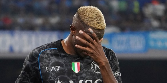 Napoli, l'ex fisioterapista sull'infortunio di Osimhen: "C'è bisogno di tempo..."