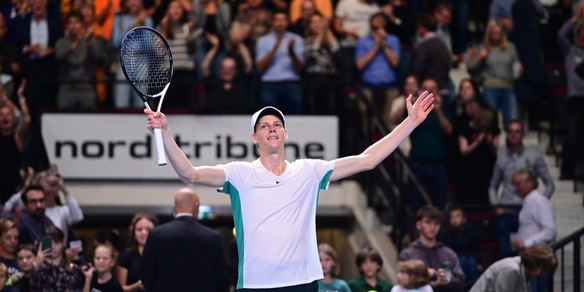 Sinner-De Minaur, l'italiano è stanco ma favorito. Quanto vale il 2-0...