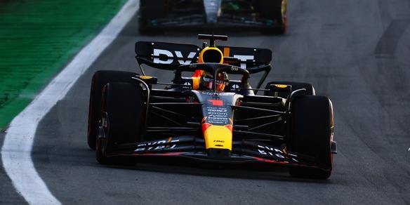 F1 Brasile, Verstappen vince la Sprint, quinto Leclerc, ottavo Sainz