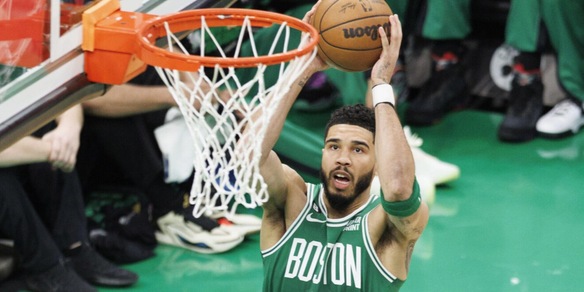 Nba: Celtics inarrestabili, Banchero brilla contro LeBron James