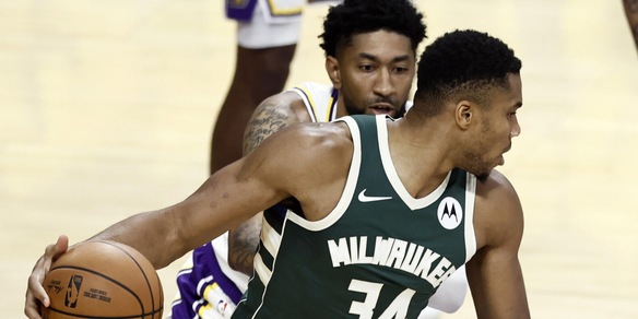 Nba, Antetokounmpo non basta ai Bucks. Vincono Indiana e Atlanta