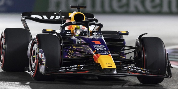 FP3 Las Vegas: La bandiera rossa beffa Verstappen e Leclerc, primo Russel