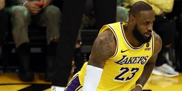 Nba, LeBron trascina i Lakers. Cadono Utah Jazz e Detroit