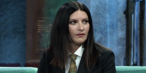 Laura Pausini e la domanda su quante volte ha fatto l'amore in un mese
