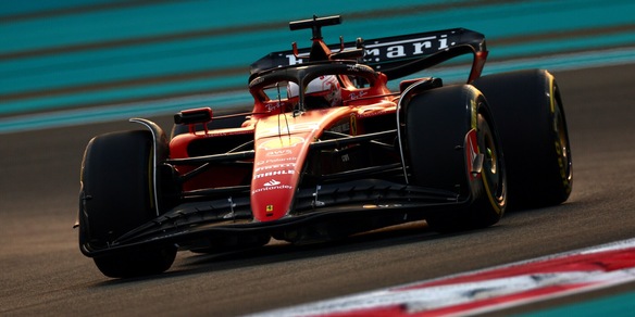 F1, Leclerc in testa nelle FP2 di Abu Dhabi. 3° Verstappen, Sainz out