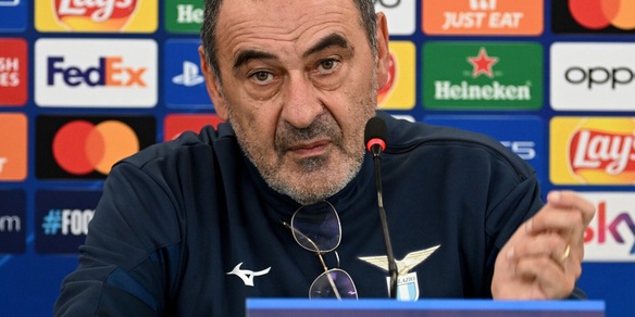 Sarri in conferenza stampa, rivivi la diretta: "Dopo il ritiro la Lazio è cambiata"