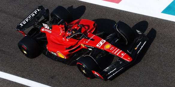 F1, Ocon davanti a tutti nei test di Abu Dhabi. Sainz chiude quinto