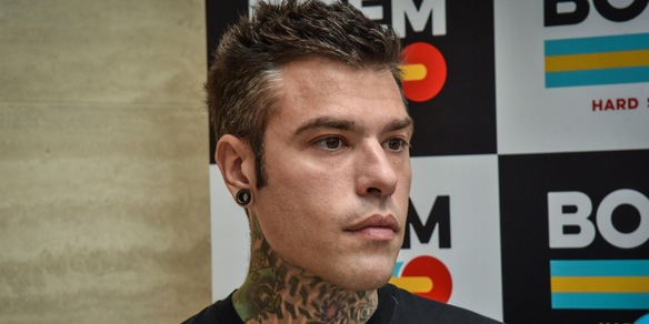 Fedez, confessione shock tra le lacrime: "Ho pensato al gesto estremo"