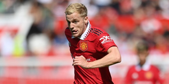 "Juve, anche il Barcellona su van de Beek: i dettagli"