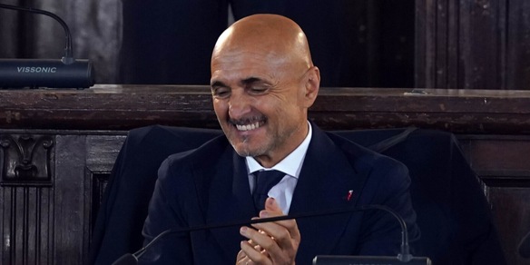 Napoli, a Spalletti la cittadinanza onoraria: "Sono un official scugnizzo"