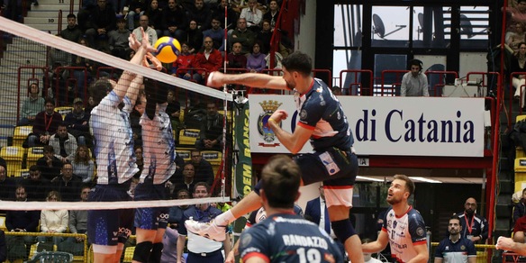 Monza vince l'anticipo di Catania