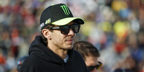 Valentino Rossi ottiene il secondo posto alla 12 Ore del Golfo: "Fantastico"