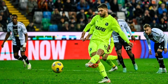 Berardi regala spettacolo, doppietta contro l'Udinese: il Sassuolo rimonta e fa 2-2