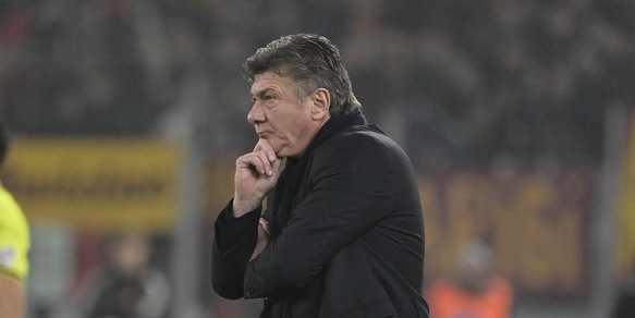 Napoli, Mazzarri torna a Napoli in taxi dopo la Roma: ecco il motivo