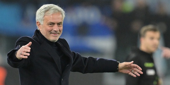 Mourinho verso la Juve: il messaggio via social che carica la Roma