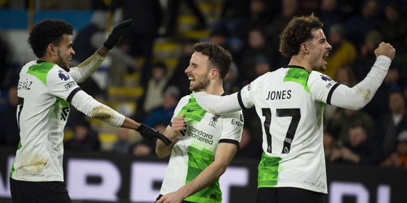 Premier League, Liverpool ok a Burnley. Lo United batte l'Aston Villa in rimonta