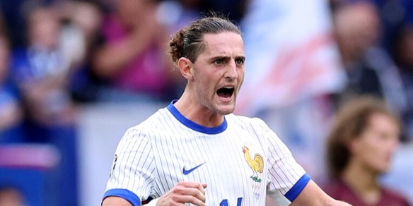 Juve, Rabiot glissa sul futuro: "Ora penso solo alla Francia"