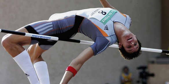 Atletica, ex campione del salto in alto ritrovato morto: la ricostruzione