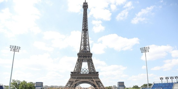 Un asteroide grande quanto la Torre Eiffel minaccia la Terra