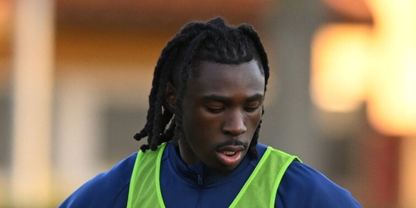 Fiorentina, ecco Kean: l'attaccante è arrivato a Firenze