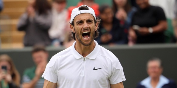 Musetti vola ai quarti di Wimbledon: battuto Perricard in quattro set